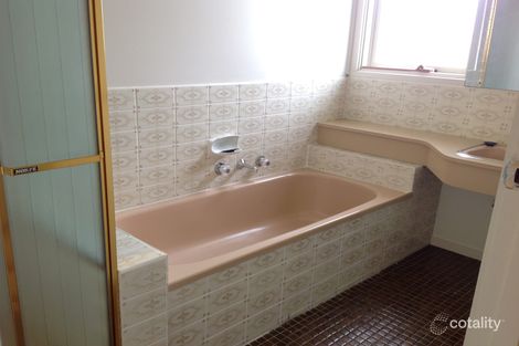 Property photo of 18 Jonathan Drive Darley VIC 3340