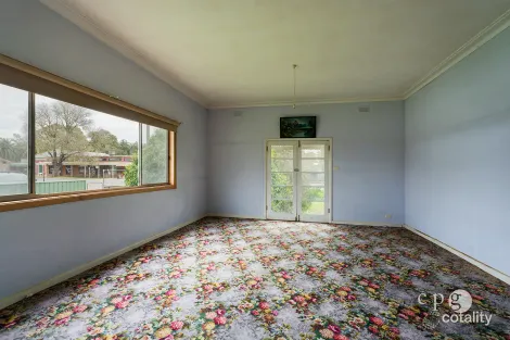 Property photo of 10 Lyons Street Newstead VIC 3462