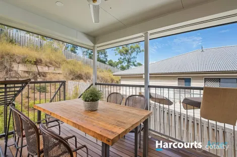 Property photo of 17 Vantage Place Redbank Plains QLD 4301