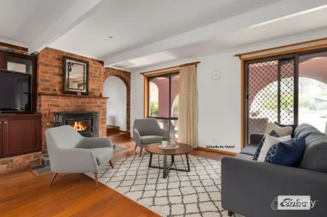 Property photo of 5 The Outlook Road Surfside NSW 2536