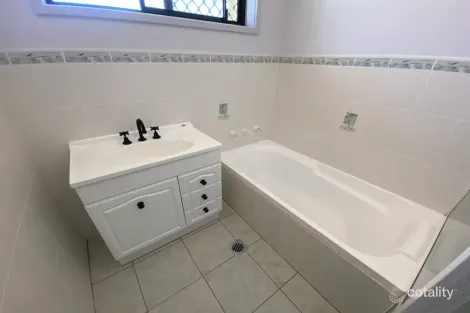 Property photo of 391 Kotthoff Street Lavington NSW 2641