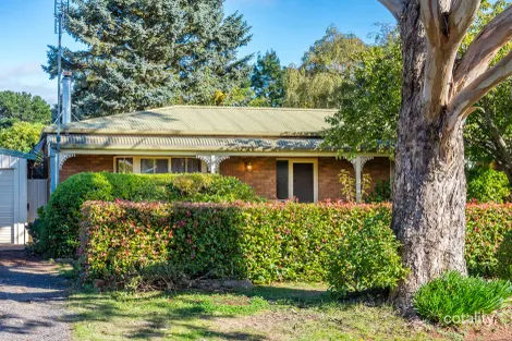 23 Stuart Dr, Woodend, VIC 3442