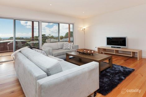 Property photo of 28 Iris Street Dromana VIC 3936