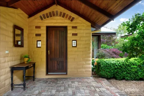 Property photo of 38 Jamieson Street Wentworth Falls NSW 2782