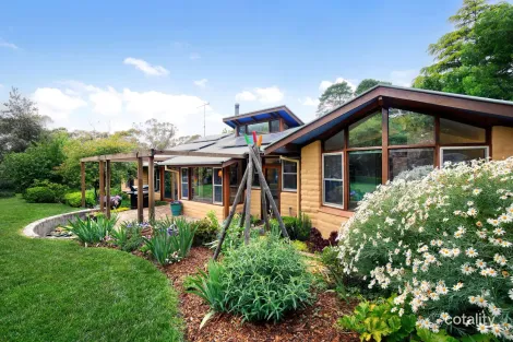 Property photo of 38 Jamieson Street Wentworth Falls NSW 2782