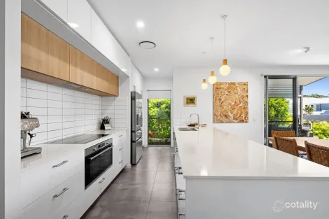 Property photo of 9 Rani Circuit Noosaville QLD 4566