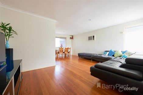 Property photo of 4 Parramatta Crescent Noble Park VIC 3174