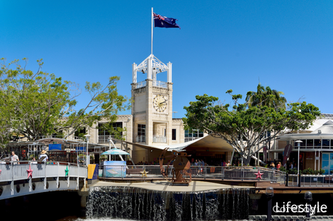 Property photo of 8 Saint Helena Street Maroochydore QLD 4558