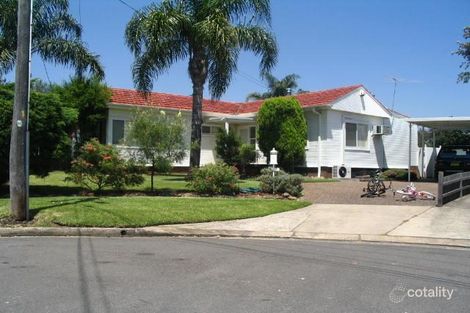 6 Slender Ave, Smithfield, NSW 2164