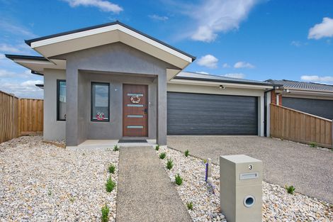 Property photo of 3 Hythe Place Mickleham VIC 3064