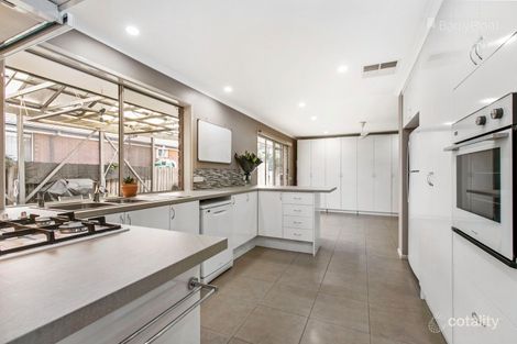 Property photo of 7 Nana Walk Narre Warren South VIC 3805