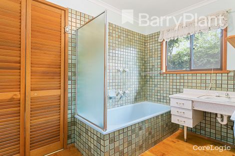 Property photo of 16 Sunningdale Road Rosebud VIC 3939