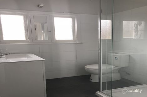 Property photo of 8 Lloyd Avenue Reservoir VIC 3073