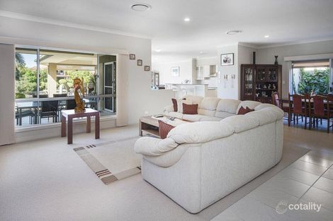 Property photo of 2143 Beaufort Way Hope Island QLD 4212