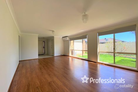 Property photo of 4 Erin Place Casula NSW 2170