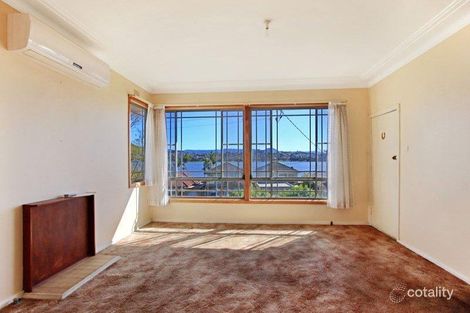 Property photo of 27 Lakeview Parade Primbee NSW 2502