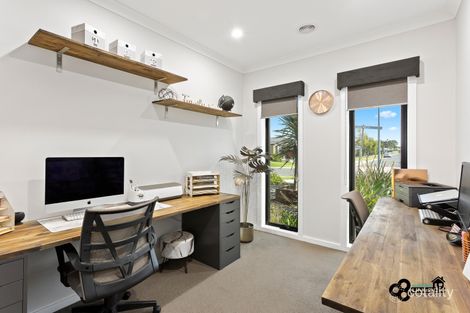 Property photo of 7 Baker Street Lang Lang VIC 3984