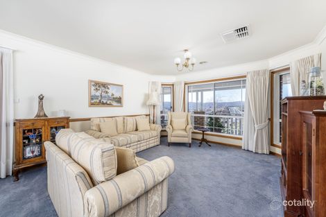 Property photo of 37 Nimbus Place Karabar NSW 2620