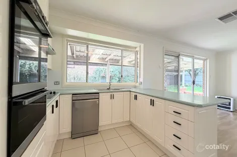 Property photo of 4 Werona Place Parkes NSW 2870