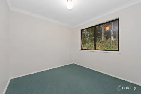 Property photo of 19 Pangari Close Wyoming NSW 2250