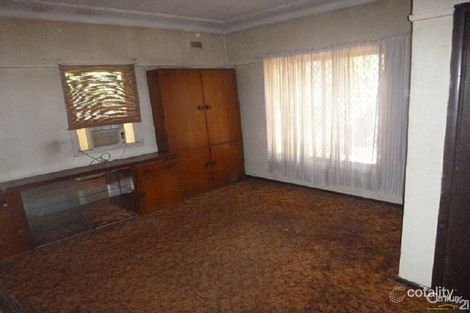 Property photo of 13 Caswell Street Peak Hill NSW 2869