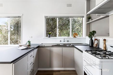 Property photo of 1/5 Louis Street Greensborough VIC 3088