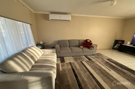 Property photo of 23 Oakdene Grove South Altona Meadows VIC 3028