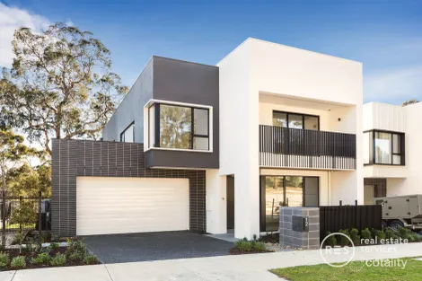 Property photo of 12 Members Drive Doncaster VIC 3108