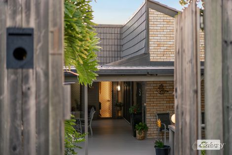 Property photo of 1 Cynthia Crescent Springwood QLD 4127