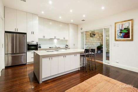 Property photo of 1 Jean Street McKinnon VIC 3204