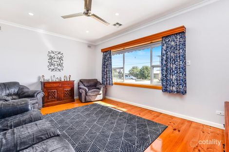 Property photo of 102 Lake Terrace East Mount Gambier SA 5290