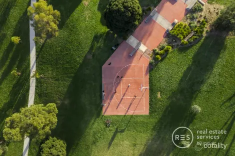 Property photo of 12 Members Drive Doncaster VIC 3108