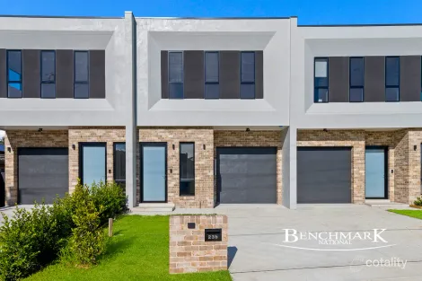 23 Maddecks Ave, Moorebank, NSW 2170