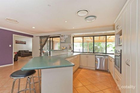 Property photo of 3 Cathben Court Wynnum West QLD 4178