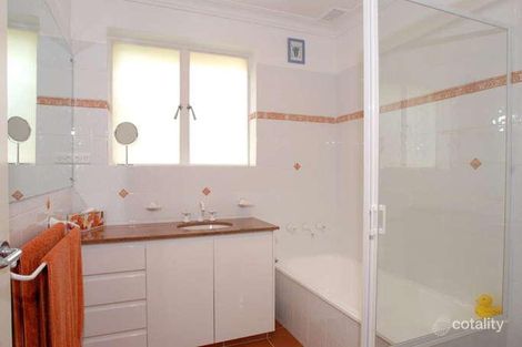 Property photo of 148 Hopetoun Circuit Yarralumla ACT 2600