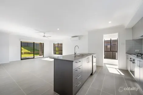 Property photo of 22 Coupe Drive Thrumster NSW 2444