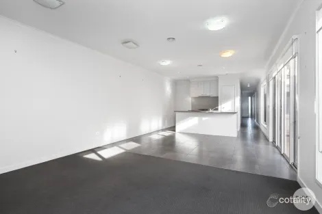 Property photo of 67C Dyson Drive Alfredton VIC 3350