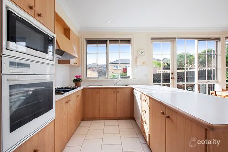 Property photo of 2/43 Yerrin Street Balwyn VIC 3103