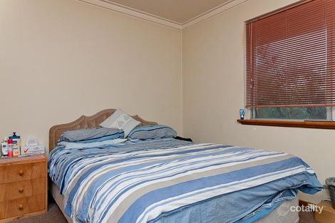 Property photo of 2 Stanley Street Glen Forrest WA 6071