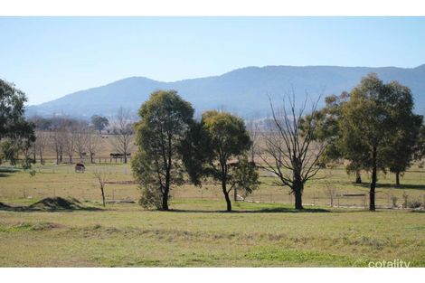Property photo of 41 Robert Hoddle Grove Bombira NSW 2850