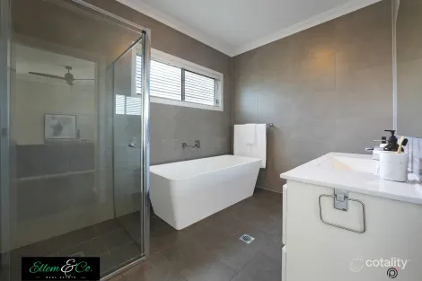 Property photo of 2 Cubitt Road Flinders NSW 2529