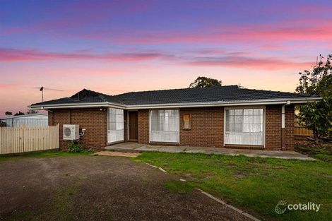 Property photo of 13 Cranbourne Drive Cranbourne VIC 3977