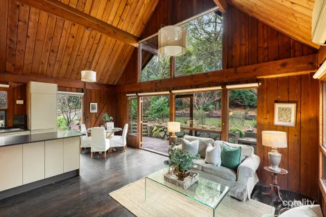 Property photo of 2 Darch Place Mittagong NSW 2575
