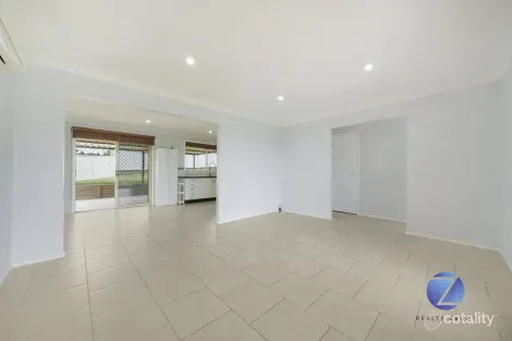 Property photo of 10 Hurricane Drive Raby NSW 2566
