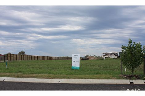 Property photo of 2 Frederick Circuit Eli Waters QLD 4655