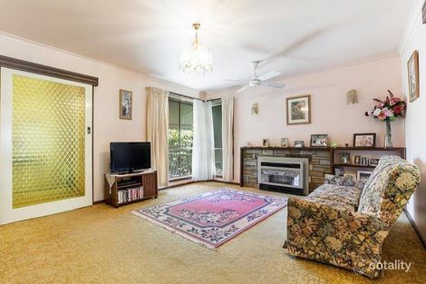 Property photo of 6 Glen Valley Court Greensborough VIC 3088