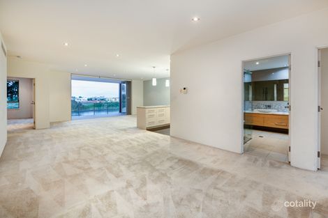 Property photo of 122/3 Pendraat Parade Hope Island QLD 4212