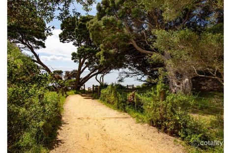 Property photo of 39 Red Rocks Road Cowes VIC 3922