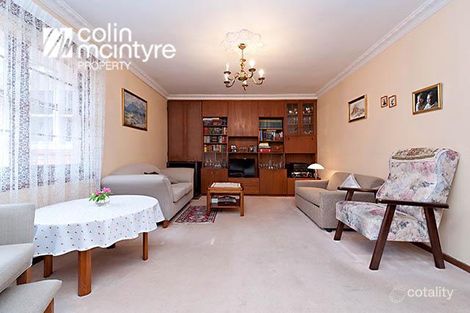 Property photo of 37 Tallara Parkway Narrabundah ACT 2604