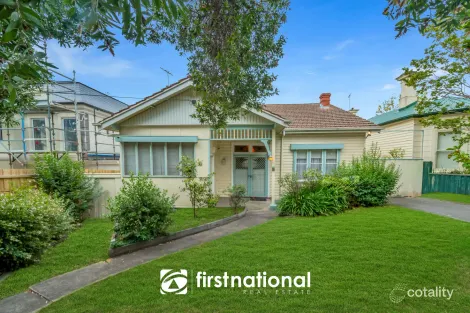 11 Boronia St, Canterbury, VIC 3126